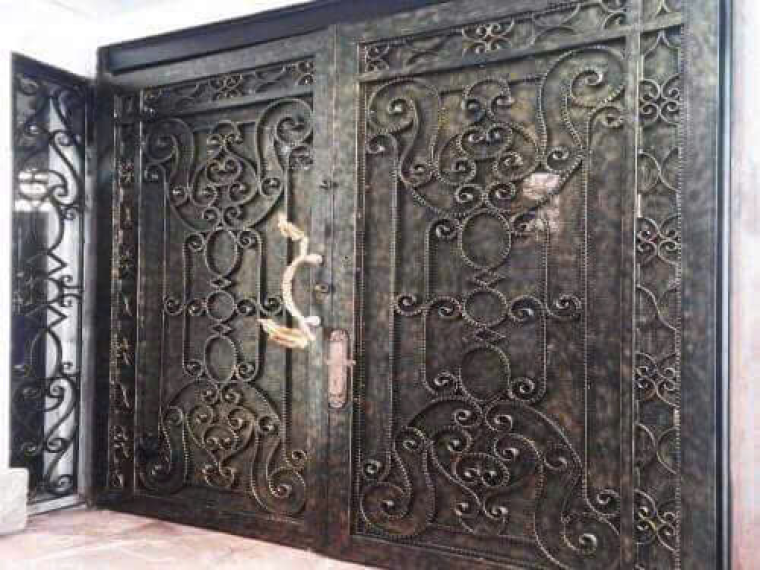 CỦA CỔNG 2 CÁNH