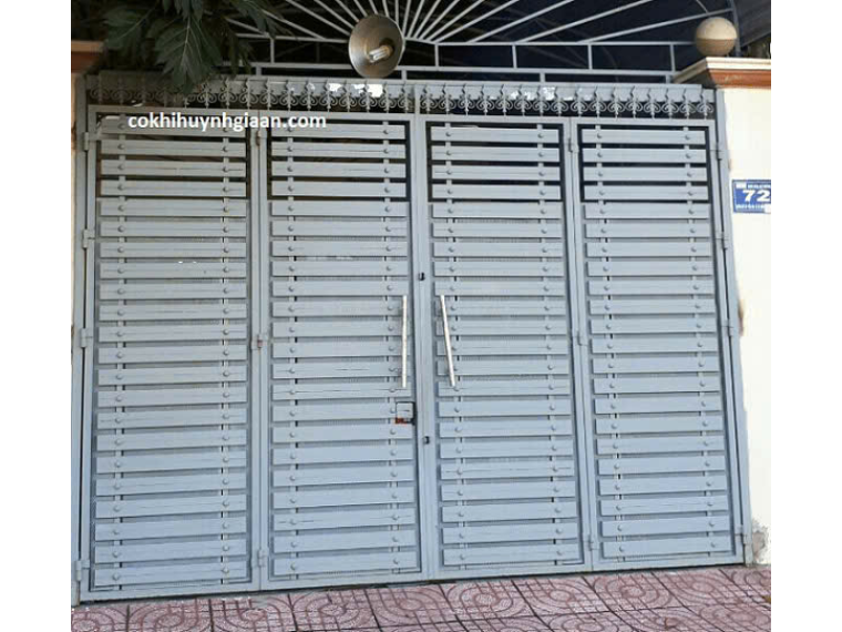 CỬA CỔNG 2 CÁNH LỚN
