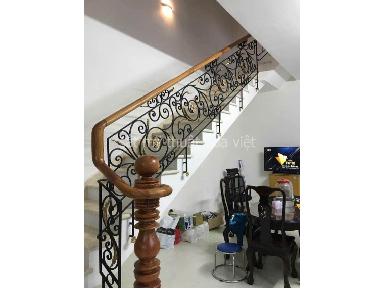 CẦU THANG HOA VĂN CỔ ĐIỂN