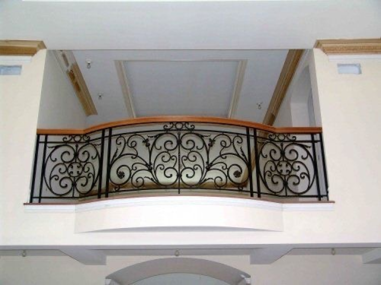 LAN CAN SẮT MỸ THUẬT