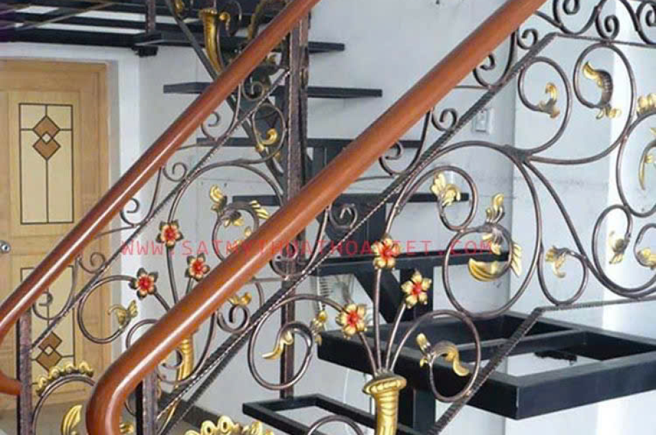 CẦU THANG HOA VĂN CỔ ĐIỂN