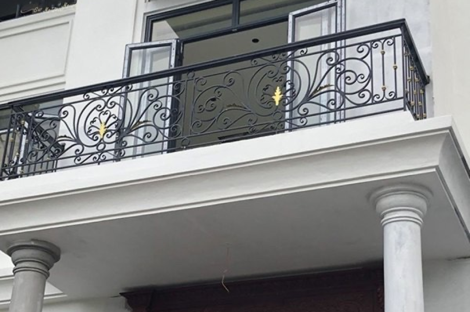 LAN CAN SẮT MỸ THUẬT